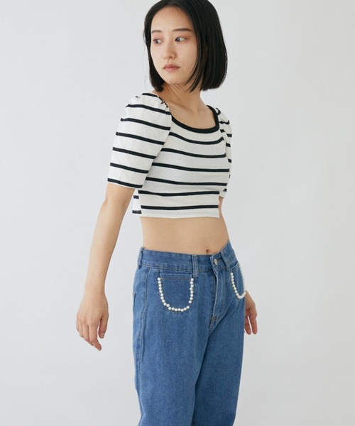 mebole(メボレ)の「パフスリーブクロップド丈ボーダートップス(Tシャツ/カットソー・レディース・ブラック/ホワイト・FREE)」の4枚目の写真