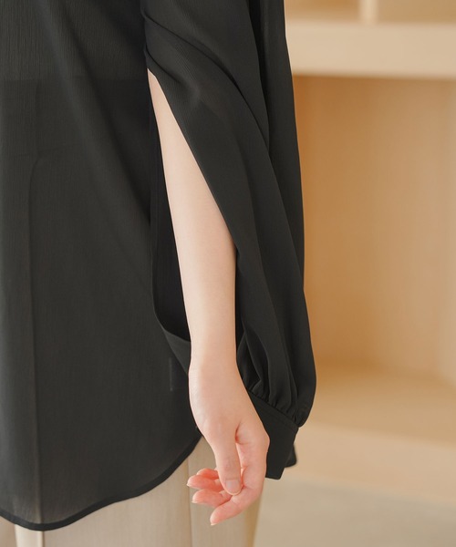 moulis'（ムーリス）の「スリットスリーブオーバーシアーシャツ（シャツ/ブラウス・レディース・ベージュ/ブラック/ベビーピンク/ブルー・MEDIUM/LARGE）」の12枚目の写真