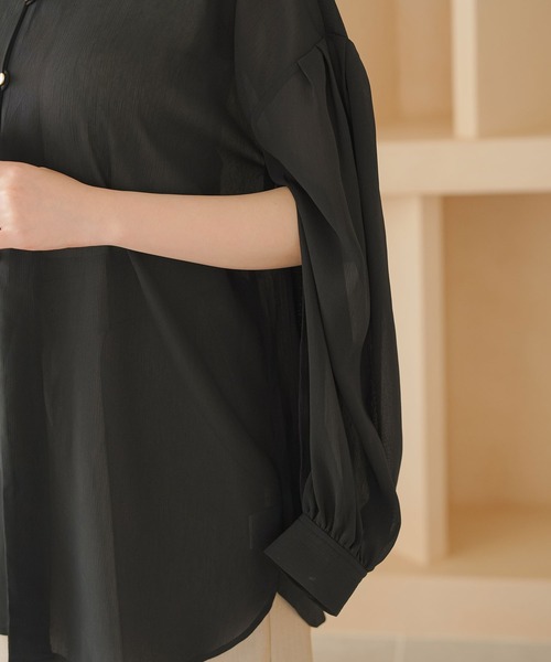 moulis'（ムーリス）の「スリットスリーブオーバーシアーシャツ（シャツ/ブラウス・レディース・ベージュ/ブラック/ベビーピンク/ブルー・MEDIUM/LARGE）」の8枚目の写真