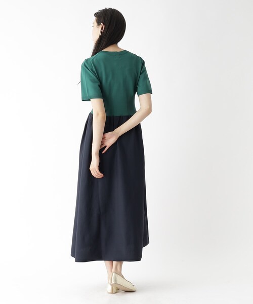 OPAQUE.CLIP（オペークドットクリップ）の「◆カラーブロッキングニットワンピース【洗濯機洗い可/イージーケア】（ワンピース・レディース・ブラック/ベージュ系その他2/グリーン系その他5/チャコール・36/38）」の18枚目の写真