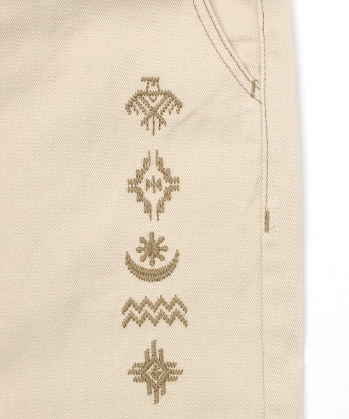 チチカカ（チチカカ）の「ツイル＆デニム刺繍サーカスパンツ（デニムパンツ・レディース・インディゴブルー/アイボリー/カーキ・FREE）」の17枚目の写真