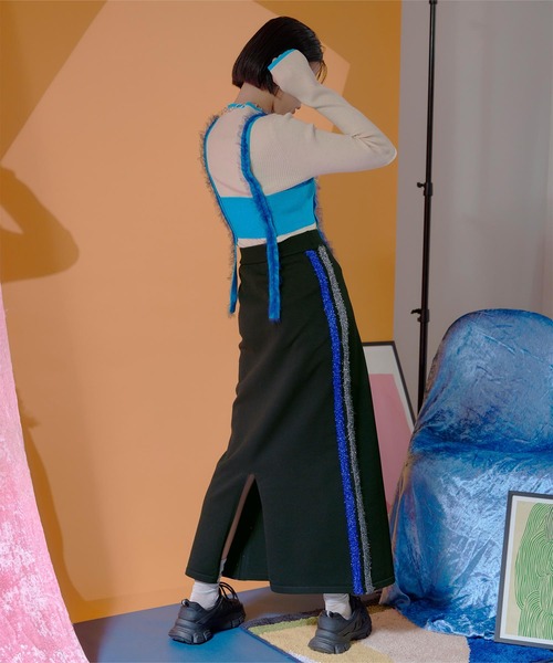 miette(ミエット)の「キラキラサイドラインニットスカート(スカート・レディース・グレー/ブラック・FREE)」の8枚目の写真