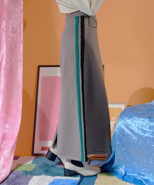 miette(ミエット)の「キラキラサイドラインニットスカート(スカート・レディース・グレー/ブラック・FREE)」の14枚目の写真