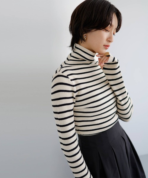 LIAN（リアン）の「リブタートルサムホールニットトップス（ニット