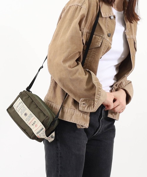 COOCO(クーコ)の「オリジナル柄テープ2層ポーチ2WAYショルダー(ショルダーバッグ・レディース・ブラック/ブルー/ベージュ/カーキ/レオパード・9)」の1枚目の写真