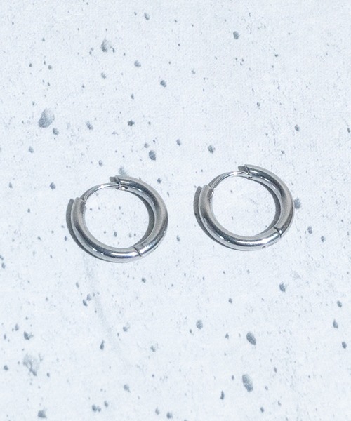 JOHN'S CLOSET(ジョンズクローゼット)の「【40】ステンレス フープピアス 〔2個set〕(ピアス(両耳用)・メンズ・ゴールド系その他/シルバー系その他/シルバー/ブラック/ゴールド・FREE)」の1枚目の写真