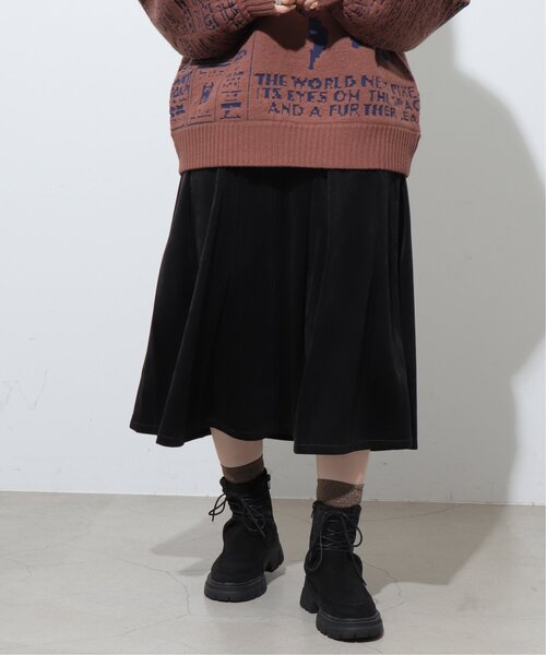 DOUBLE NAME（ダブルネーム）の「ベロア微配色ステッチフレアスカート（スカート・レディース・キナリ/ブラウン/ブラック・FREE）」の4枚目の写真