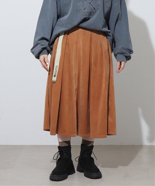 DOUBLE NAME（ダブルネーム）の「ベロア微配色ステッチフレアスカート（スカート・レディース・キナリ/ブラウン/ブラック・FREE）」の13枚目の写真