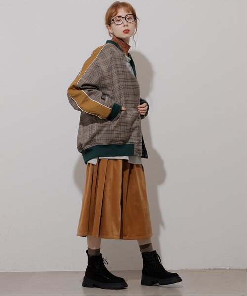 DOUBLE NAME（ダブルネーム）の「ベロア微配色ステッチフレアスカート（スカート・レディース・キナリ/ブラウン/ブラック・FREE）」の16枚目の写真