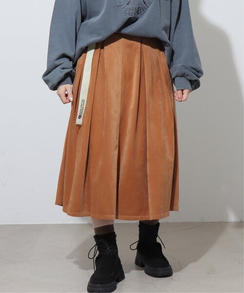 DOUBLE NAME（ダブルネーム）の「ベロア微配色ステッチフレアスカート（スカート・レディース・キナリ/ブラウン/ブラック・FREE）」の18枚目の写真