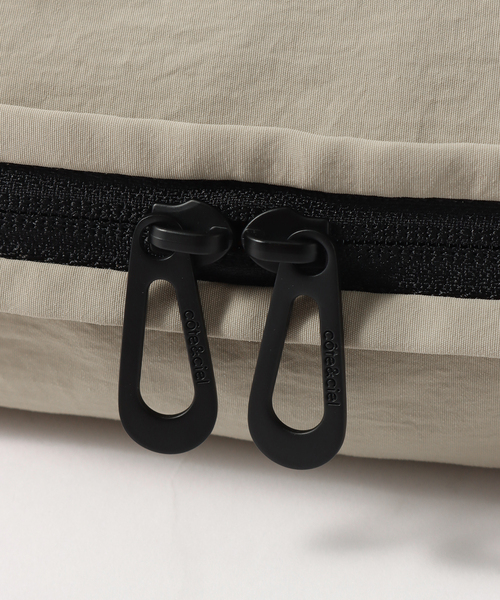 Cote&Ciel（コートエシエル）の「COTE＆CIEL Adda / 29053（ボディバッグ/ウエストポーチ・メンズ・ベージュ・FREE）」の8枚目の写真