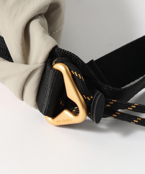 Cote&Ciel（コートエシエル）の「COTE＆CIEL Adda / 29053（ボディバッグ/ウエストポーチ・メンズ・ベージュ・FREE）」の12枚目の写真