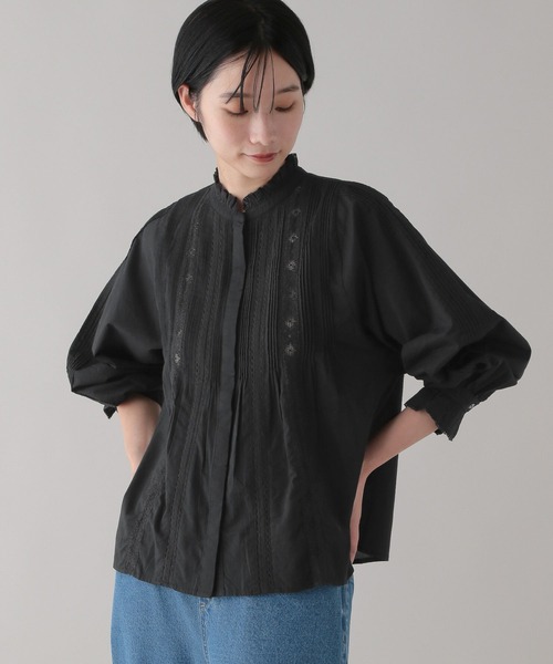 クロスアンドクロス　ピンタックレース　スタンドカラーシャツ　フリルブラウス　黒 クロスアンドクロス ピンタックレース スタンドカラーシャツ フリル