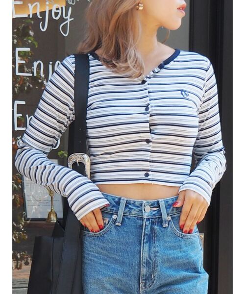 EVRIS（エヴリス）の「ワンポイントフロントボタンショートトップス（Tシャツ/カットソー・レディース・その他1/グリーン/ブラック/ホワイト・FREE）」の4枚目の写真