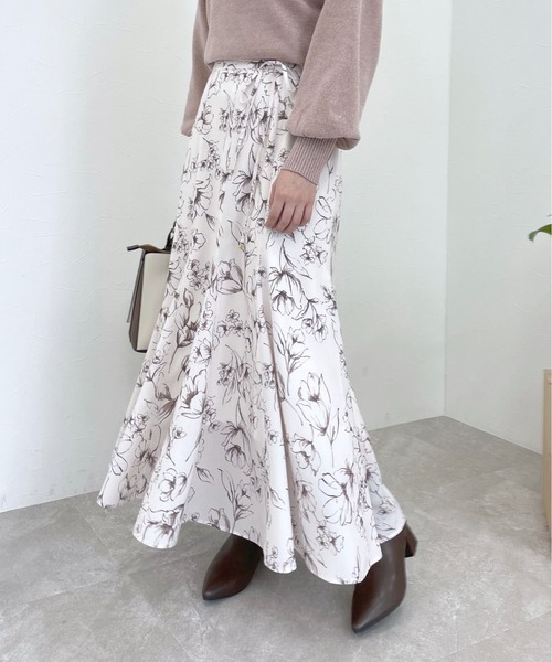 mysty woman（ミスティウーマン）の「フラワープリントフレアスカート 996666（スカート・レディース・アイボリー/ブラック/ピンクベージュ・FREE）」の20枚目の写真