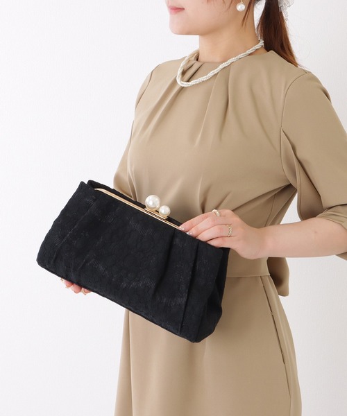 Lace Ladies(レースレディース)の「総レース パール がま口 クラッチ バッグ(クラッチバッグ・レディース・アイボリー/ブラック・FREE)」の7枚目の写真