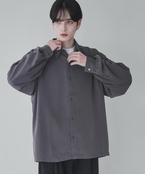 LUCY（ルーシー）の「LUCY/トロミBIGシャツ（シャツ/ブラウス・メンズ・ライトベージュ/ブラック/ダークグレー・MEDIUM/LARGE）」の2枚目の写真