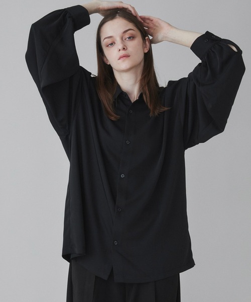 LUCY（ルーシー）の「LUCY/トロミBIGシャツ（シャツ/ブラウス・メンズ・ライトベージュ/ブラック/ダークグレー・MEDIUM/LARGE）」の4枚目の写真