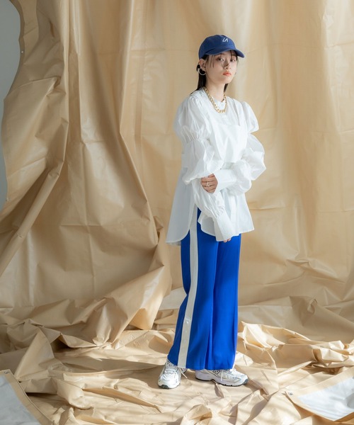 bohmal（ボマール）の「ビスチェセットパフスリーブシャツ（シャツ/ブラウス・レディース・ホワイト/ブラック・FREE）」の4枚目の写真