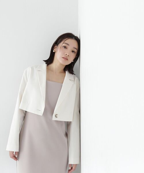 NATURAL BEAUTY BASIC(ナチュラルビューティーベーシック)の「◇シングルテーラーショートジャケット(テーラードジャケット・レディース・グレー/オフホワイト・FREE)」の2枚目の写真