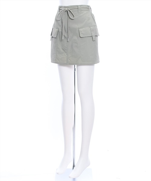 clear（クリア）の「ナイロンカーゴ風ミニスカート（スカート・レディース・ブラック/カーキ・S/M）」の3枚目の写真