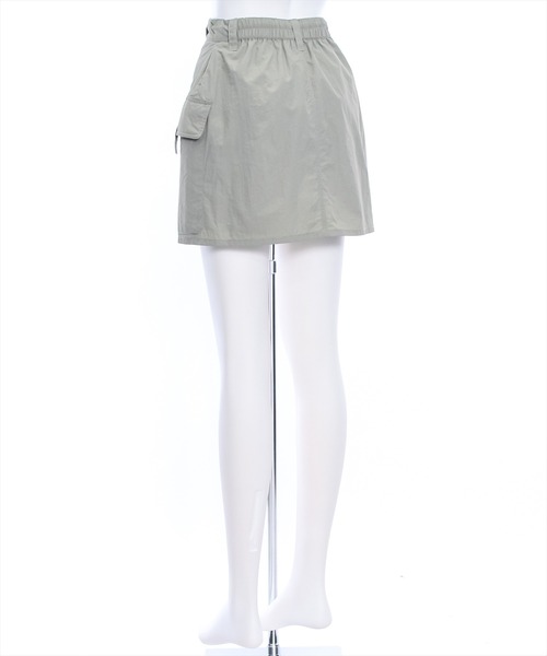 clear（クリア）の「ナイロンカーゴ風ミニスカート（スカート・レディース・ブラック/カーキ・S/M）」の5枚目の写真