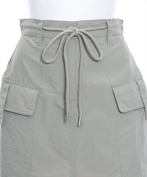 clear（クリア）の「ナイロンカーゴ風ミニスカート（スカート・レディース・ブラック/カーキ・S/M）」の8枚目の写真