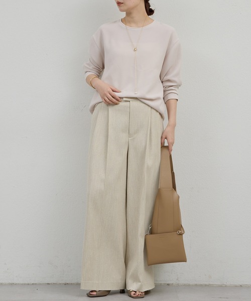 セール】【ジャケットやカーデのインナーに！】バックスリットブラウス