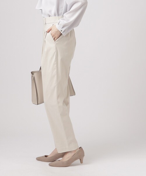 DRESKIP（ドレスキップ）の「◆【洗える】オフィスカジュアルにも モッツァレラストレッチ テーパードパンツ（その他パンツ・レディース・ブラック/ライトグレー/グリーン系・02/03/04）」の5枚目の写真