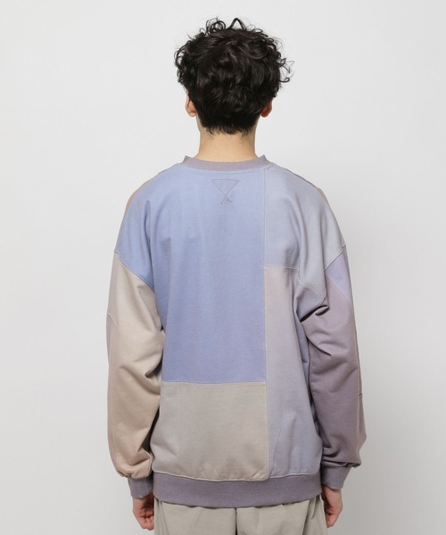 UNSTUDIED（アンスタディード）の「[UNSTUDIED]グラデブロッキングプルオーバー（Tシャツ/カットソー・メンズ・アイボリー/ブルー・LARGE/MEDIUM）」の4枚目の写真