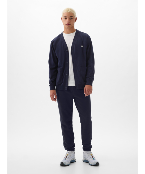 GAP（ギャップ）の「ヴィンテージソフト GAPロゴ カーディガン(ユニセックス)（カーディガン/ボレロ・メンズ・ベージュ/ネイビー/ライトグレー・S/M/L/XL/XS）」の8枚目の写真