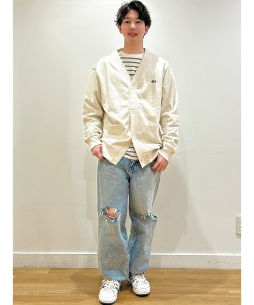 GAP（ギャップ）の「ヴィンテージソフト GAPロゴ カーディガン(ユニセックス)（カーディガン/ボレロ・メンズ・ベージュ/ネイビー/ライトグレー・S/M/L/XL/XS）」の18枚目の写真