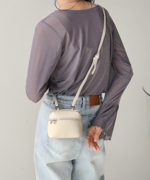 Bab(バブ)の「バニティーミニバック(ショルダーバッグ・レディース・ブラック/アイボリー・ONESIZE)」の5枚目の写真