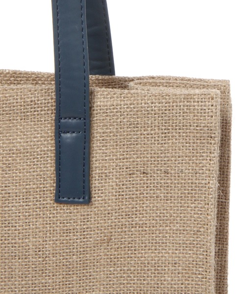 LAKOLE（ラコレ）の「縦型ジュートトート / 996447（トートバッグ・レディース・ブルー/チャコールグレー・FREE）」の7枚目の写真