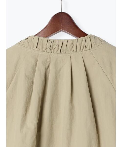 Te chichi（テチチ）の「ノーカラータックギャザーブルゾン（ブルゾン・レディース・グレー/カーキ/ブラック・F）」の13枚目の写真