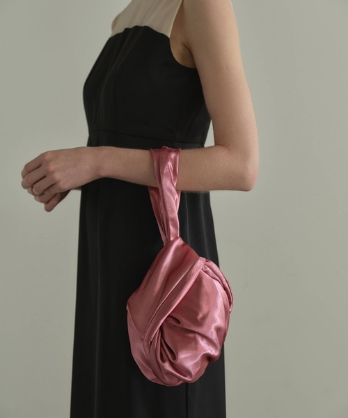 ANDRESD（アンドレスド）の「コロンフォルムバッグ / coron form bag（ハンドバッグ・レディース・グリーン/ゴールド/シルバー/ピンク/ネイビー/ブラウン/パープル/ブルー/ベビーピンク・FREE）」の6枚目の写真