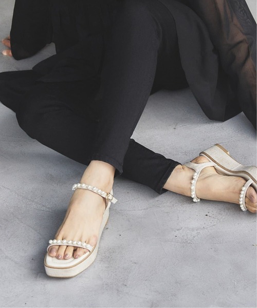 LE TALON(ルタロン)の「《追加》4cmパールプラットサンダル(サンダル・レディース・ブラック×ブラック/アイボリー/キャメル・X-SMALL/SMALL/MEDIUM/LARGE/X-LARGE)」の16枚目の写真