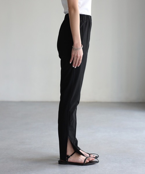 Riberry(リベリー)の「ラッシュガードサイドスリットロングパンツ(スラックス・レディース・ブラック・LARGE/MEDIUM)」の11枚目の写真