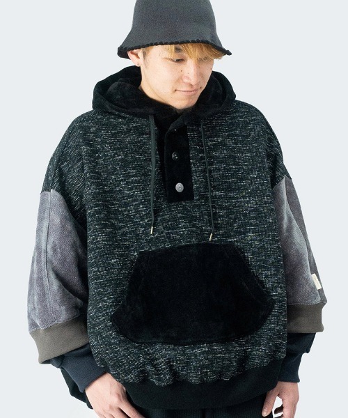 masterkey（マスターキー）の「mpa3471- SHADOW ポンチョパーカー（パーカー・メンズ・グレー/オレンジ・FREE）」の14枚目の写真