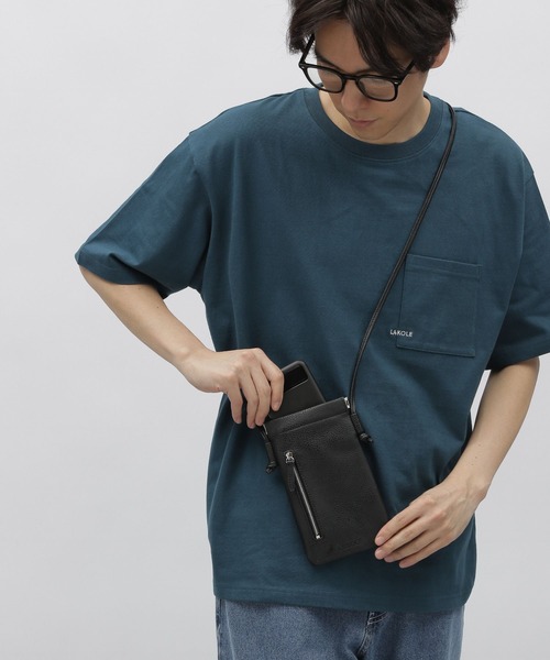 LAKOLE(ラコレ)の「フェイクレザースマホショルダーバッグ / 115348(ショルダーバッグ・メンズ・グレー/ブラック/ライトブルー・FREE)」の18枚目の写真
