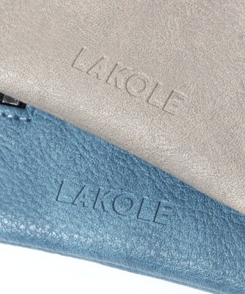 LAKOLE(ラコレ)の「フェイクレザースマホショルダーバッグ / 115348(ショルダーバッグ・メンズ・グレー/ブラック/ライトブルー・FREE)」の5枚目の写真