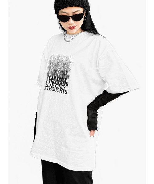 LVEU.(ラブユ.)の「【LVEU.】グラデーションロゴプリントTシャツ(Ai select) / トップス カットソー Tシャツ プリント プリントT 半袖 オーバー ブラック ホワイト(Tシャツ/カットソー・レディース・ホワイト/ブラック・FREE)」の8枚目の写真