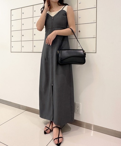 solleim(ソルレム)の「ジップアップビスチェキャミワンピース(ワンピース・レディース・ブラック/グレー・M/L)」の22枚目の写真
