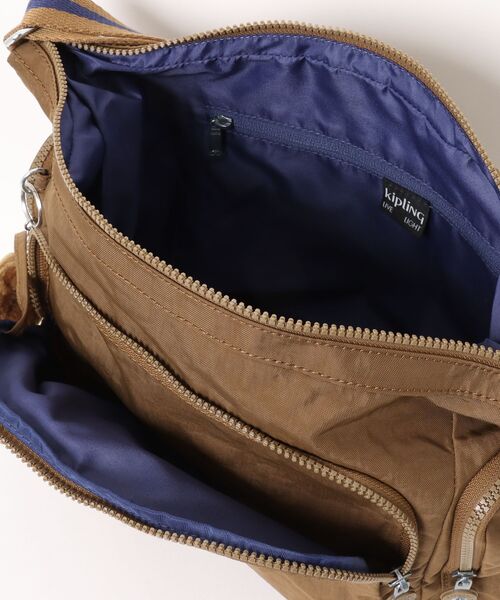 kipling(キプリング)の「【kipling】キプリング Basic GABB ショルダーバッグ(ショルダーバッグ・レディース・ブラック/グレー系その他/ブラック系その他/ブルー/タン/ブルー系/レッド/ワイン/ベージュ系・FREE)」の18枚目の写真