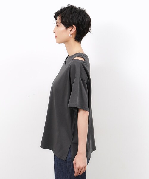 OPAQUE.CLIP(オペークドットクリップ)の「◆レイヤード風デザインカットソー【洗濯機洗い可】(Tシャツ/カットソー・レディース・ホワイト/マスタード/チャコールグレー・38/40/42)」の8枚目の写真