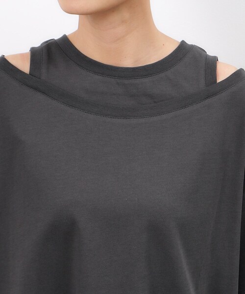 OPAQUE.CLIP(オペークドットクリップ)の「◆レイヤード風デザインカットソー【洗濯機洗い可】(Tシャツ/カットソー・レディース・ホワイト/マスタード/チャコールグレー・38/40/42)」の6枚目の写真