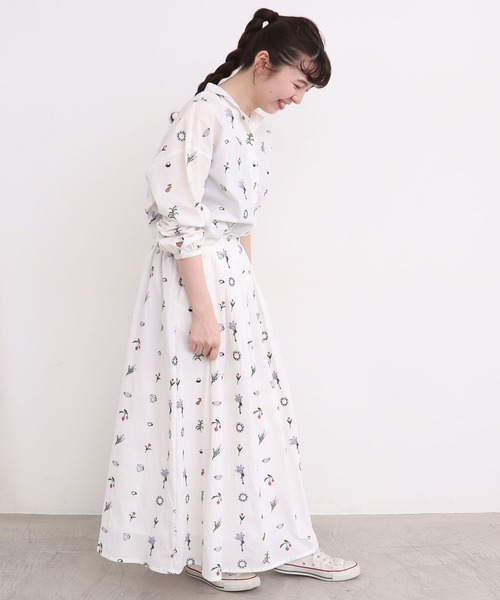 l'atelier du savon アトリエドゥサボンお皿とお花刺繍　ブラウス l'atelier du savon（アトリエドサボン）の「お皿とお花刺繍