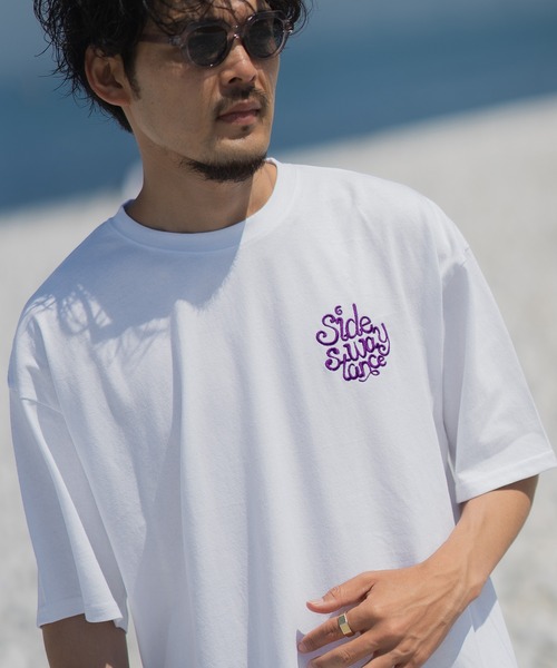 SIDEWAY STANCE(サイドウェイスタンス)の「【SIDEWAY STANCE】オリジナル グラフィック プリント/ワッペン刺しゅう 半袖Tシャツ(Tシャツ/カットソー・メンズ・カーキ系/グレー系2/ホワイト/ホワイト系/グレー/ブラック/ブラック系2/ブラック系1/ブラック系/ホワイト系2/ホワイト系1/ブルー系1/ホワイト系3/ブラック系4/カーキ系4/パープル系3/グレー系3/グレー系4/ブラック系3/ホワイト系4・SMALL/X-LARGE/LARGE/MEDIUM)」の5枚目の写真