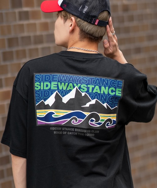 SIDEWAY STANCE(サイドウェイスタンス)の「【SIDEWAY STANCE】オリジナル グラフィック プリント/ワッペン刺しゅう 半袖Tシャツ(Tシャツ/カットソー・メンズ・カーキ系/グレー系2/ホワイト/ホワイト系/グレー/ブラック/ブラック系2/ブラック系1/ブラック系/ホワイト系2/ホワイト系1/ブルー系1/ホワイト系3/ブラック系4/カーキ系4/パープル系3/グレー系3/グレー系4/ブラック系3/ホワイト系4・SMALL/X-LARGE/LARGE/MEDIUM)」の11枚目の写真