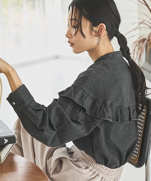 coen（コーエン）の「デニムフリルブラウス（シャツ/ブラウス・レディース・ダークグレー/オフホワイト/コバルトブルー・M/L）」の8枚目の写真